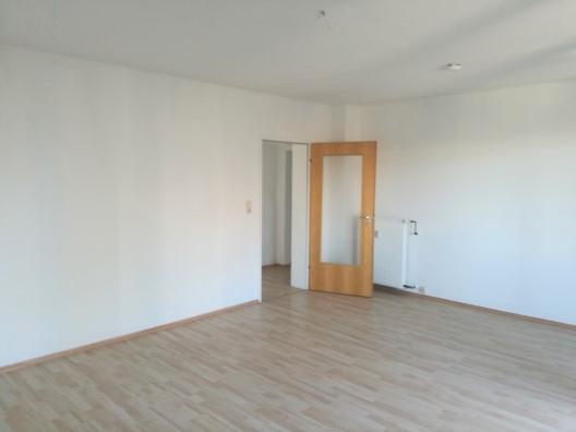 Geräumige Wohnung ! Garage ebenfalls anmietbar. zimmer