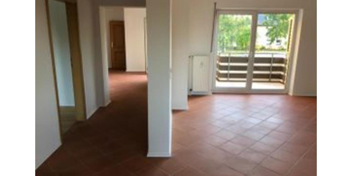 2 ZKBB mit Gäste-WC, Keller und 2 Garagen 2 zimmer