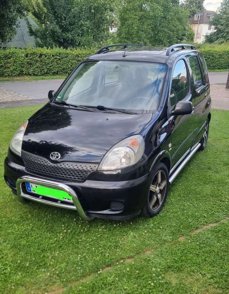 Yaris