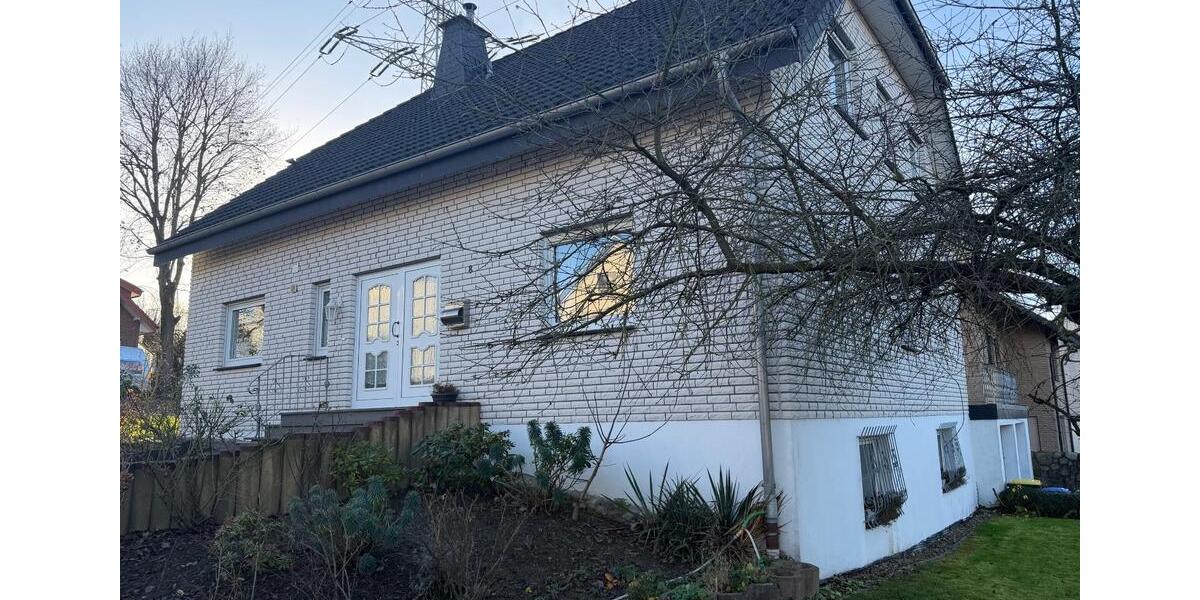 Großzügiges Einfamilienhaus in Klinikumsnähe – provisionsfrei 8 zimmer