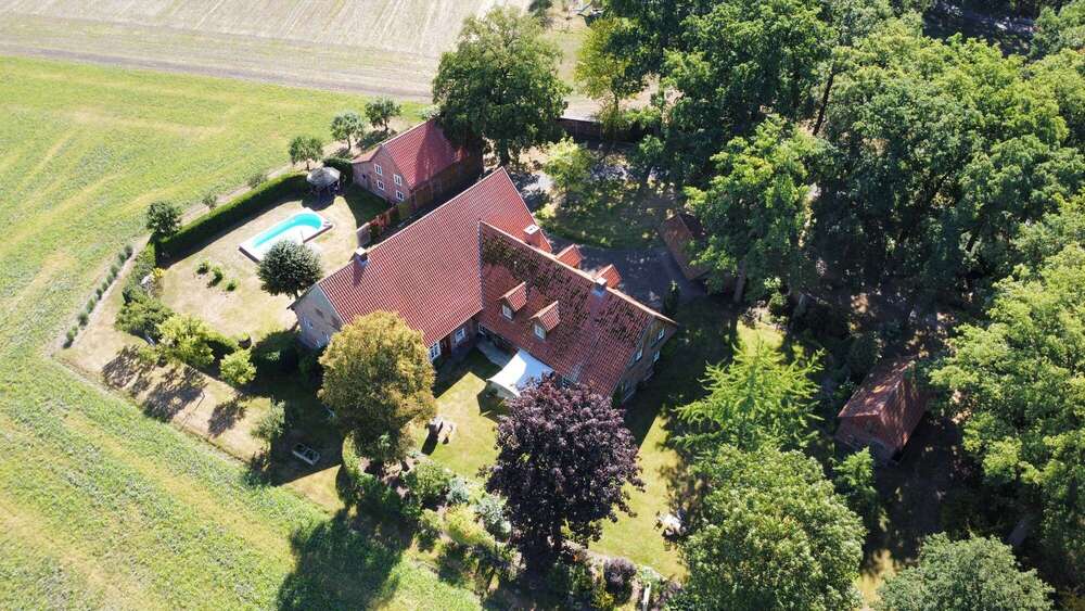 Einfamilienhaus Herzebrock-Clarholz Clarholz - 8 Zimmer, 180 m&sup2;, 850.000&euro; | Angebot:23589478