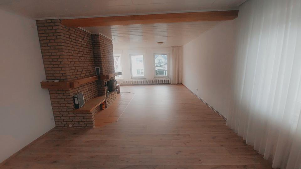 Maisonettenwohnung Bad Salzuflen Ehrsen-Breden - 4 Zimmer, 152 m&sup2;, 1.150&euro; | Angebot:26462495