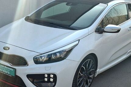Kia ceed / Ceed 108.000 km 11.699 &euro; Detmold 32758