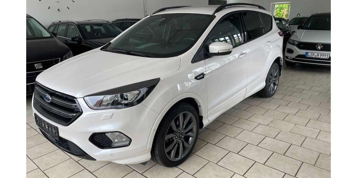 Ford Kuga 161.000 km 13.999 &euro; Detmold 32756