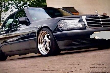 Mercedes-Benz 190 159.000 km 12.900 &euro; Enger 32130