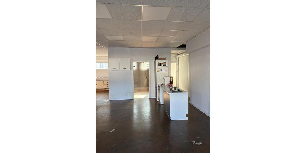 Gewerbeobjekt Lage - 576&euro; | Angebot:25382561