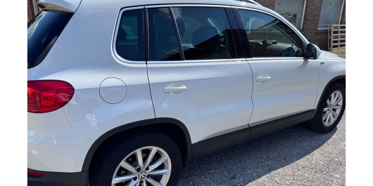 VW Tiguan 66.500 km 13.400 &euro; Gütersloh 33335