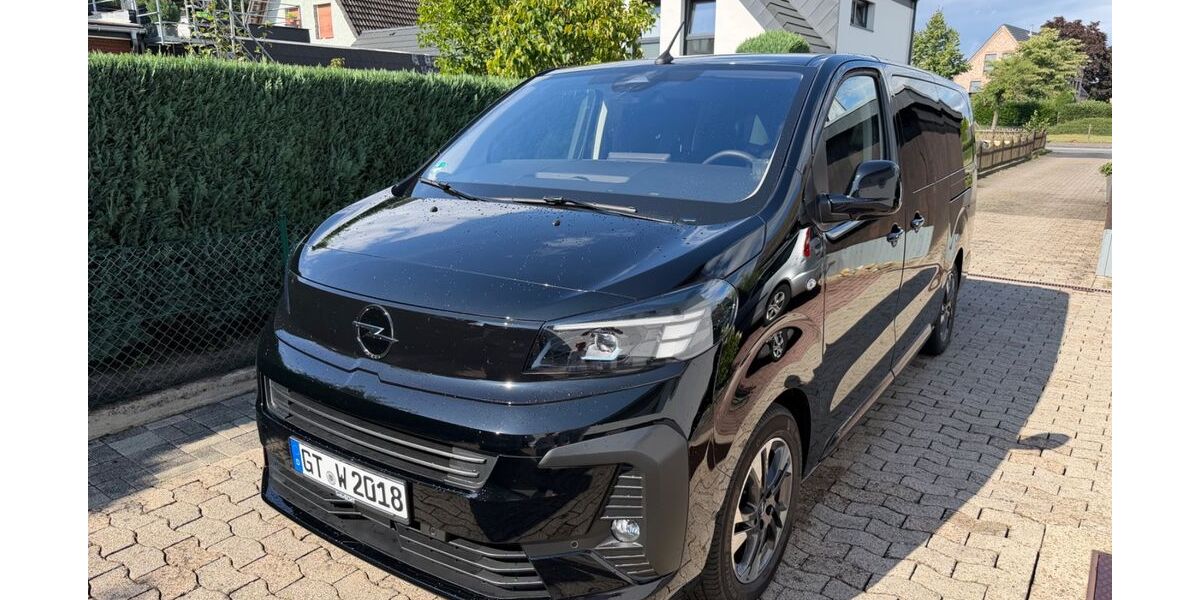 Opel Zafira Life 2.546 km 41.800 &euro; Schloß Holte Stukenbrock 33758