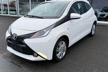 Toyota Aygo (X) 49.500 km 7.999 &euro; Gütersloh 33332