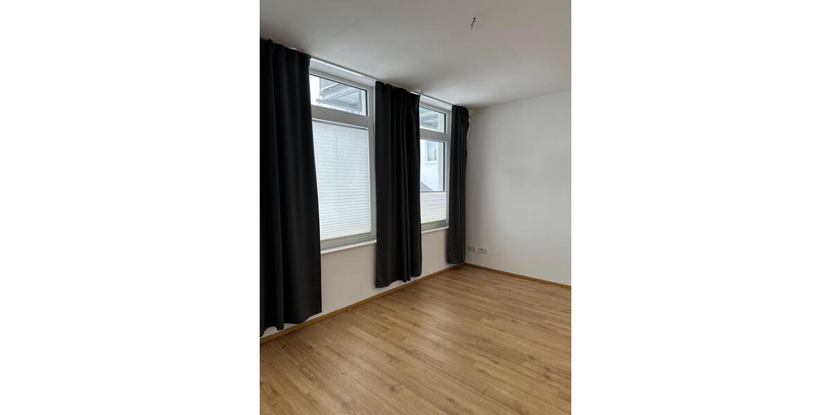 Etagenwohnung Bielefeld - 2 Zimmer, 71 m&sup2;, 855&euro; | Angebot:26585756