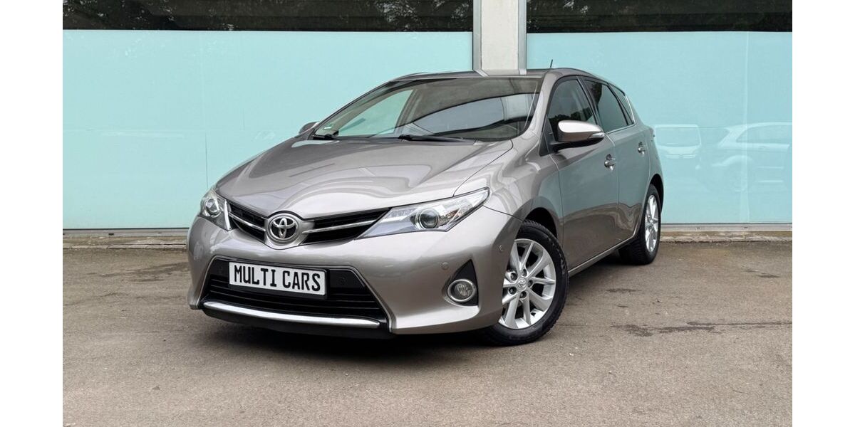 Toyota Auris 167.000 km 6.980 &euro; Löhne 32584
