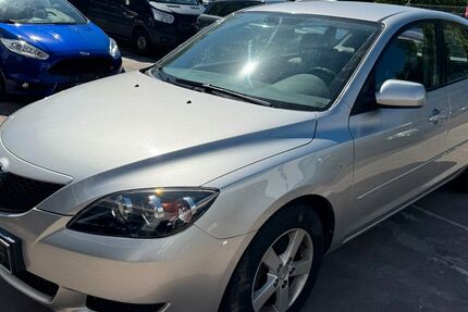 Mazda 3 65.000 km 2.650 &euro; Detmold 32758