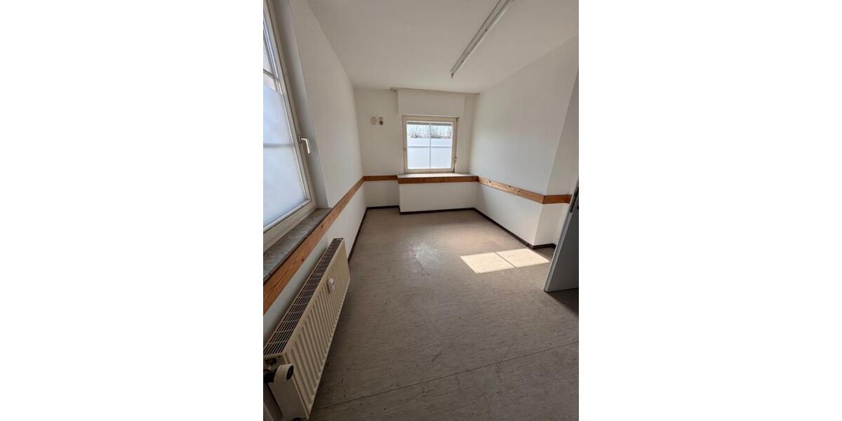 Gewerbeobjekt Bielefeld Jöllenbeck - 950&euro; | Angebot:23753474