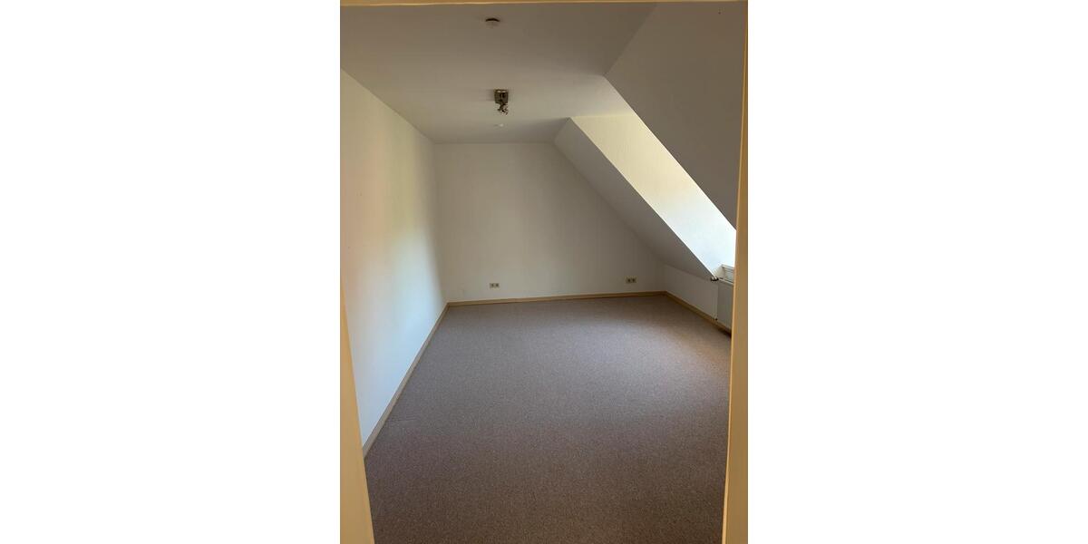 Einfamilienhaus Enger - 9 Zimmer, 200 m&sup2;, 335.000&euro; | Angebot:26396586
