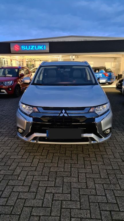Mitsubishi Outlander 94.000 km 18.999 € Bielefeld 33611