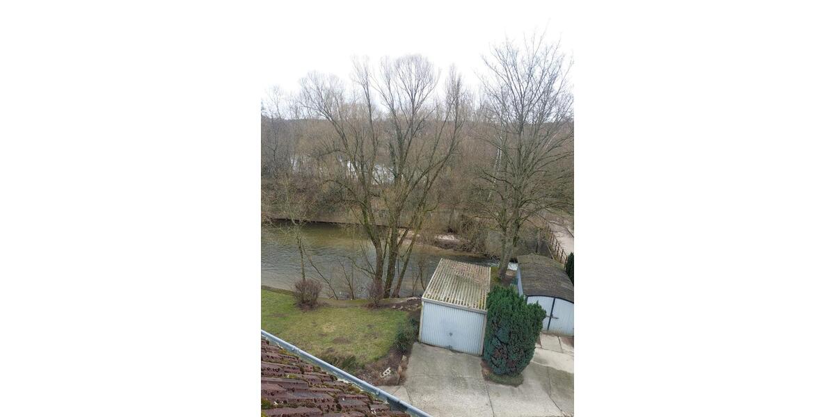 Dachgeschoßwohnung Lage - 2 Zimmer, 64 m&sup2;, 500&euro; | Angebot:25790490