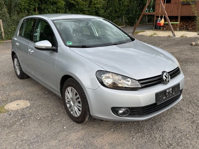 VW Golf 221.605 km 4.200 € Herford 32049