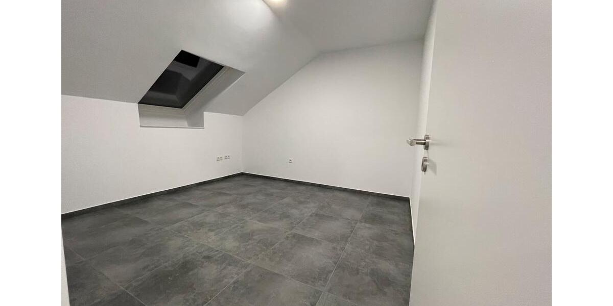 Etagenwohnung Bielefeld Sennestadt - 4 Zimmer, 95 m&sup2;, 1.000&euro; | Angebot:26393551