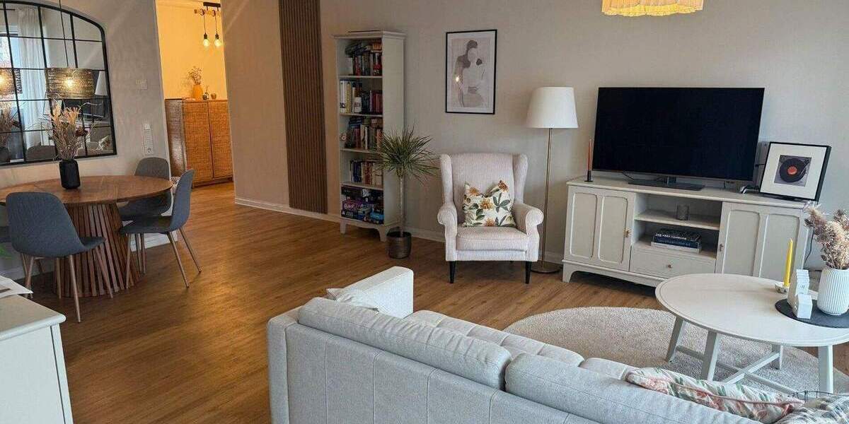 Etagenwohnung Bielefeld Innenstadt - 2 Zimmer, 74 m&sup2;, 890&euro; | Angebot:25537617