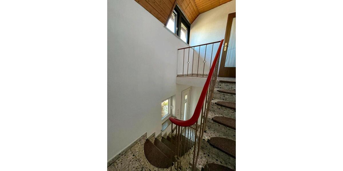 Dachgeschoßwohnung Hiddenhausen - 3 Zimmer, 70 m&sup2;, 143.000&euro; | Angebot:26407367