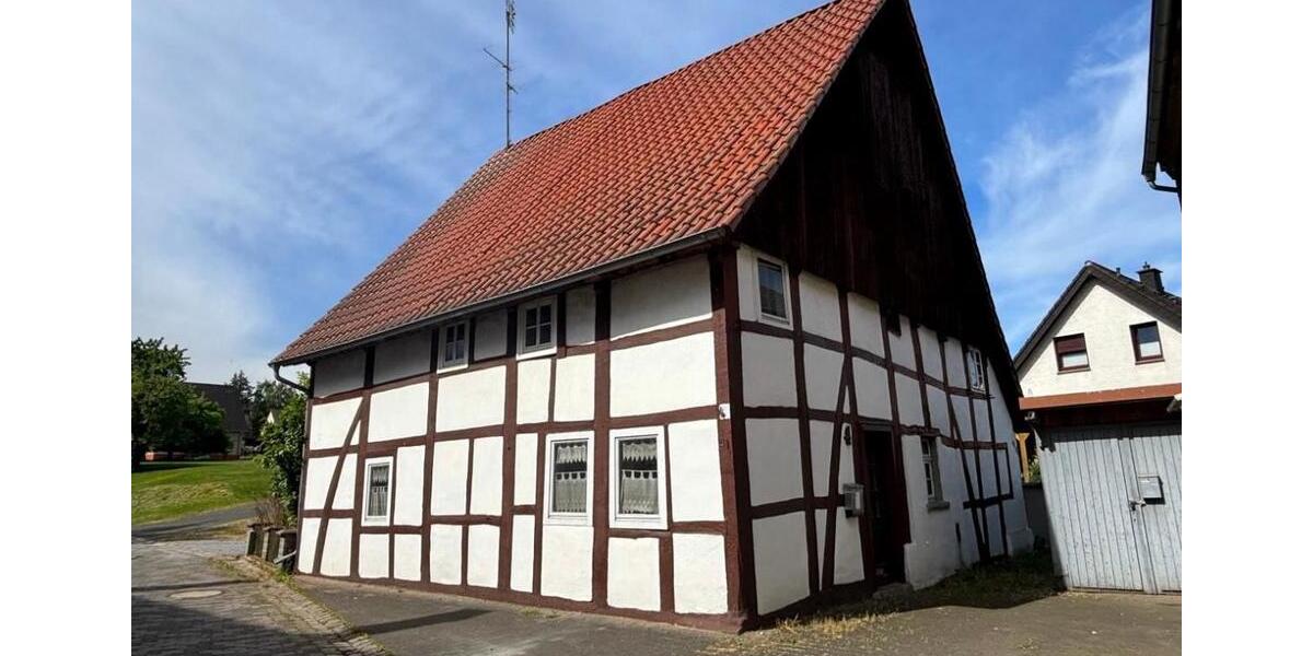 Mehrfamilienhaus, Wohnhaus Detmold - 12 Zimmer, 250 m&sup2;, 100.000&euro; | Angebot:26730254