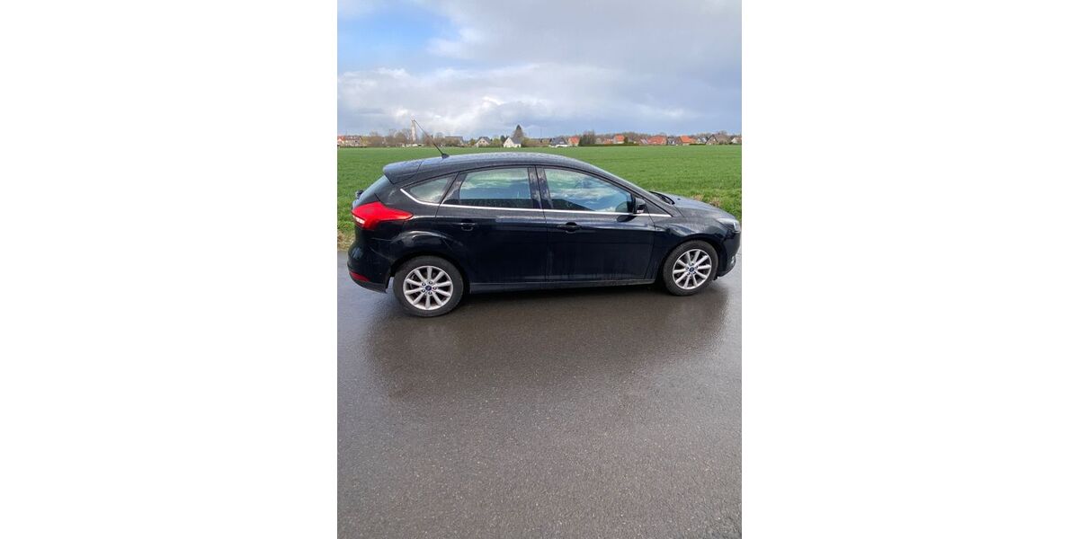 Ford Focus 138.000 km 5.500 &euro; Leopoldshöhe 33818