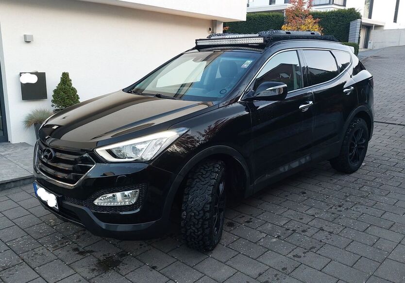 Hyundai SANTA FE 166.000 km 11.900 € Bad Oeynhausen 32545