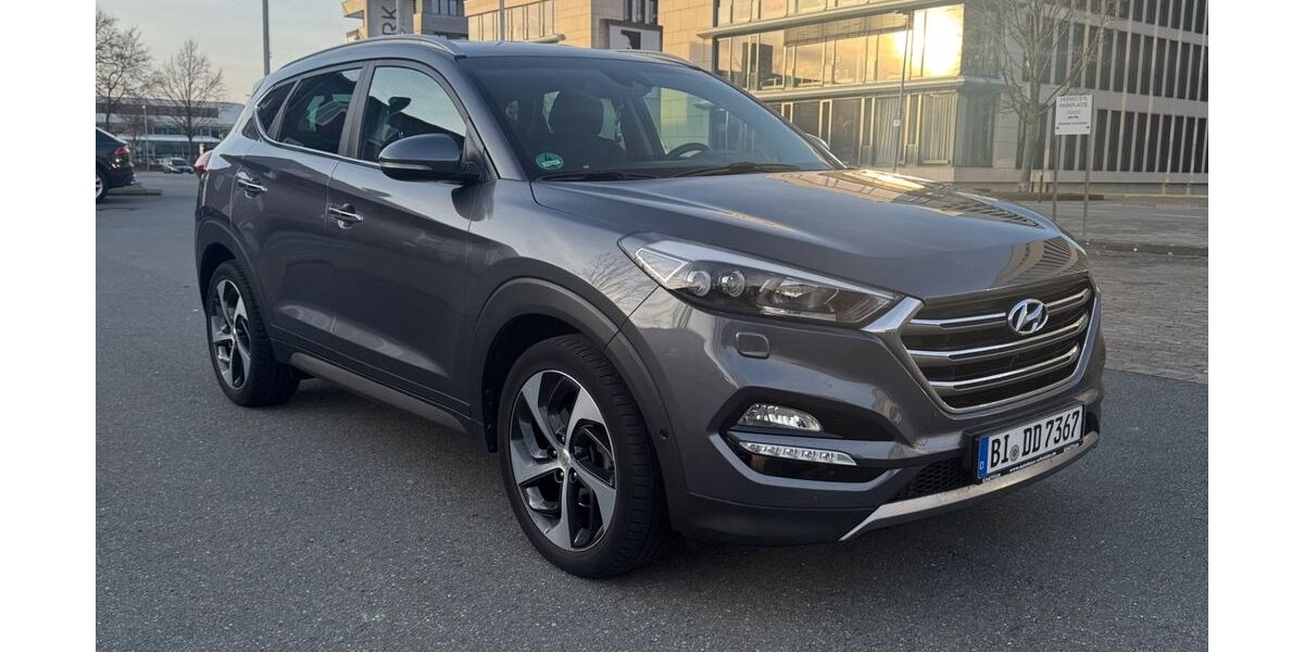 Hyundai TUCSON 167.000 km 14.990 &euro; Bielefeld 33607
