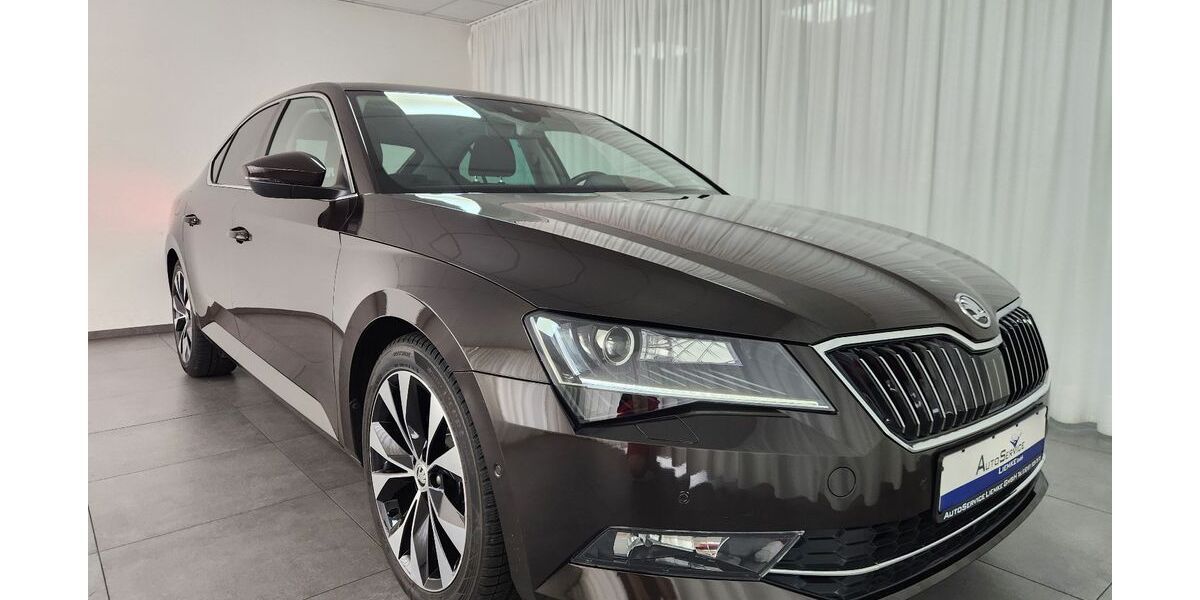 Skoda Superb 35.896 km 21.990 &euro; Schloß Holte-Stukenbrock 33758