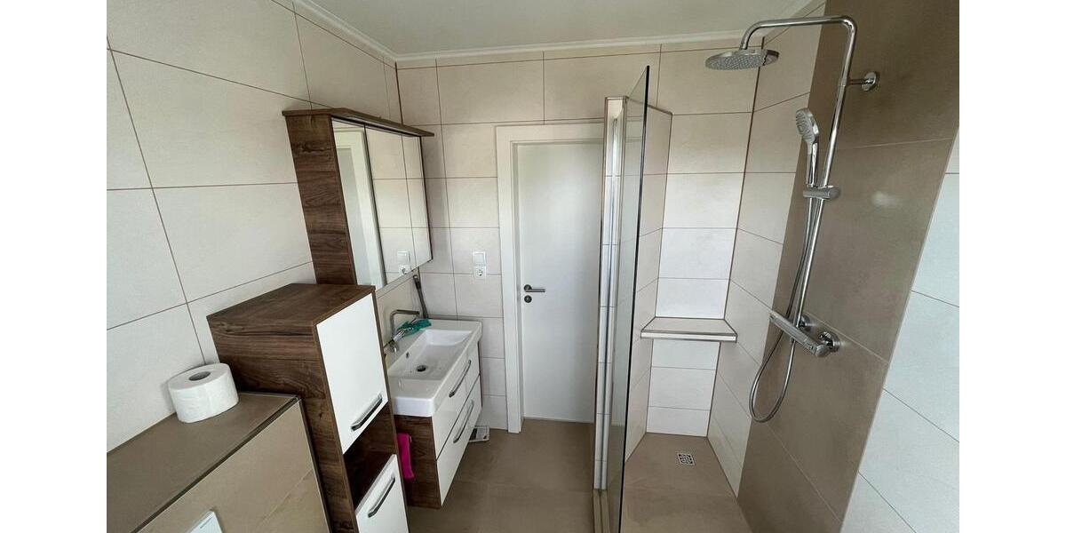 Reihenhaus Versmold - 3 Zimmer, 75 m&sup2;, 1.100&euro; | Angebot:26335415