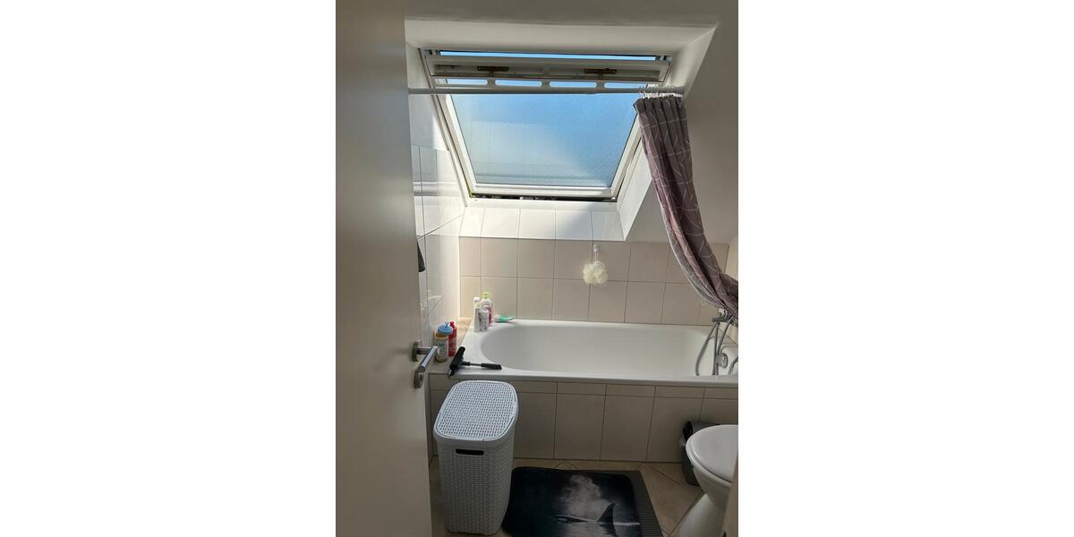 Dachgeschoßwohnung Bad Salzuflen - 1 Zimmer, 50 m&sup2;, 450&euro; | Angebot:26444556