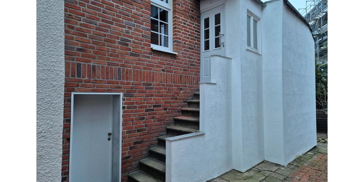 Großzügige Altbauwohnung mit Garten – sofort verfügbar 5 zimmer