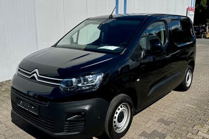 Citroen Berlingo 49.000 km 15.999 € Bad Salzuflen 32107