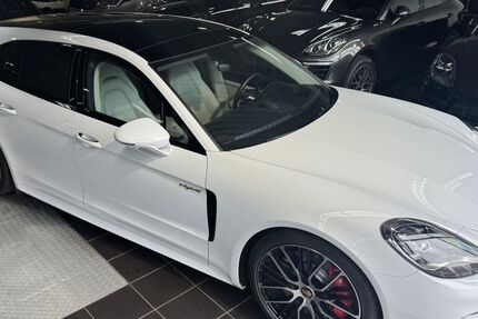 Porsche Panamera 71.500 km 79.950 &euro; Bielefeld 33649