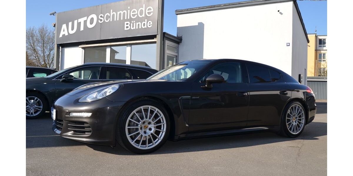 Porsche Panamera 209.900 km 24.800 &euro; Bünde 32257