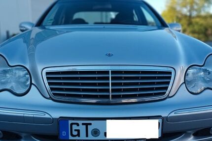 Mercedes-Benz C 180 74.000 km 3.300 &euro; Gütersloh 33332