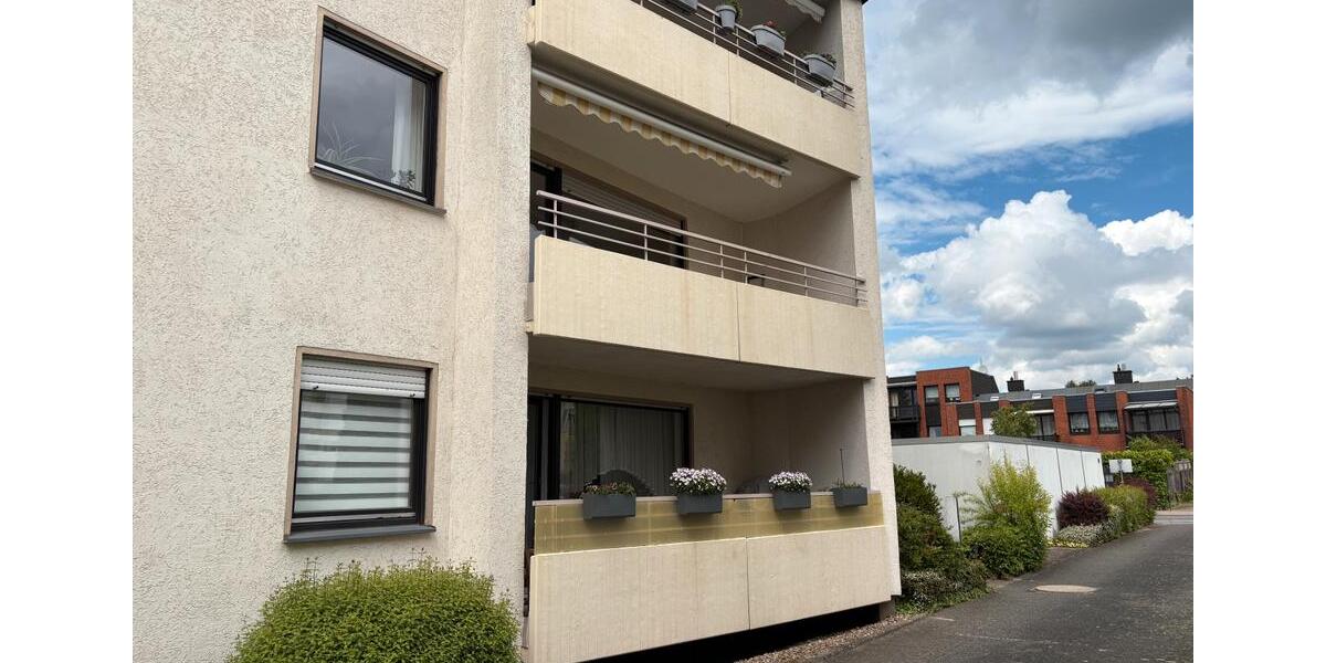 Etagenwohnung Bad Salzuflen - 3 Zimmer, 90 m&sup2;, 950&euro; | Angebot:26679297