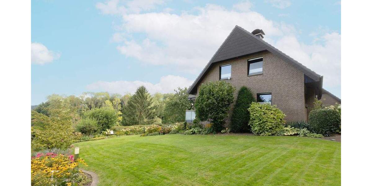 Großzügiges Einfamilienhaus trifft auf ruhige Waldrandlage in Hilter 5 zimmer