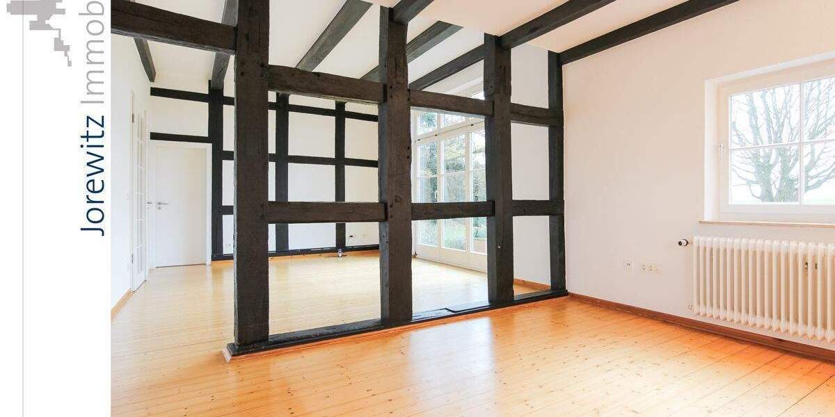 Familientipp in Bi-Schildesche: Bauernhaus mit großzügigem Grundstück in idyllischer Lage 7 zimmer