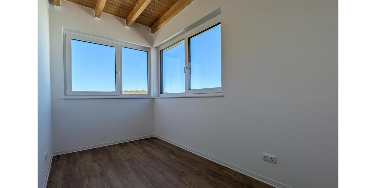 Dachgeschoßwohnung Bielefeld Heepen - 3 Zimmer, 80 m&sup2;, 1.425&euro; | Angebot:26422010
