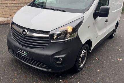 Opel Vivaro 74.000 km 11.299 € Paderborn 33100