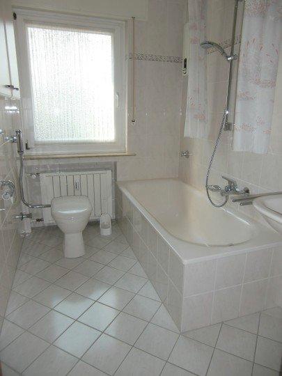 Erdgeschoßwohnung Bielefeld Heepen - 4 Zimmer, 96 m&sup2;, 910&euro; | Angebot:26066415