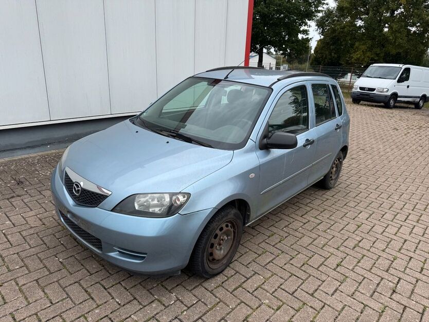 Mazda 2 194.000 km 550 € Detmold 32758