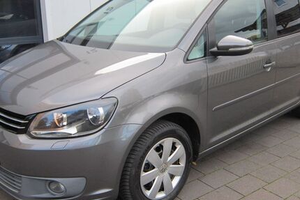 VW Touran 113.400 km 6.990 € Paderborn 33102