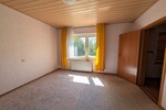 Großes Grundstück in Hüllhorst: Einfamilienhaus mit Potenzial zur Neugestaltung - Einfamilienhaus Hüllhorst | Angebot:26948470