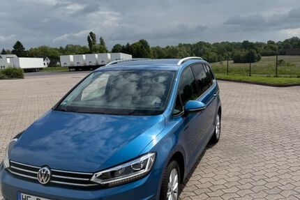 VW Touran 101.000 km 15.300 &euro; Löhne 32584