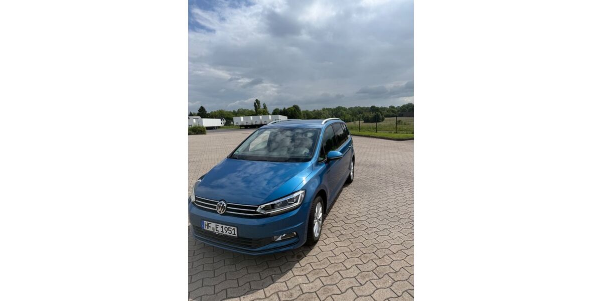 VW Touran 101.000 km 15.300 &euro; Löhne 32584
