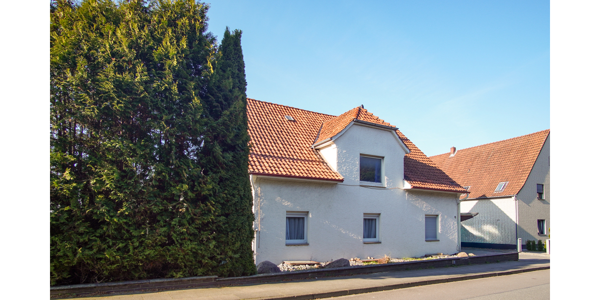 Ein- bis Zweifamilienhaus mit Wintergarten, großem Grundstück und vielseitigen Nutzungsmöglichkeiten - Zweifamilienhaus Löhne | Angebot:26381348