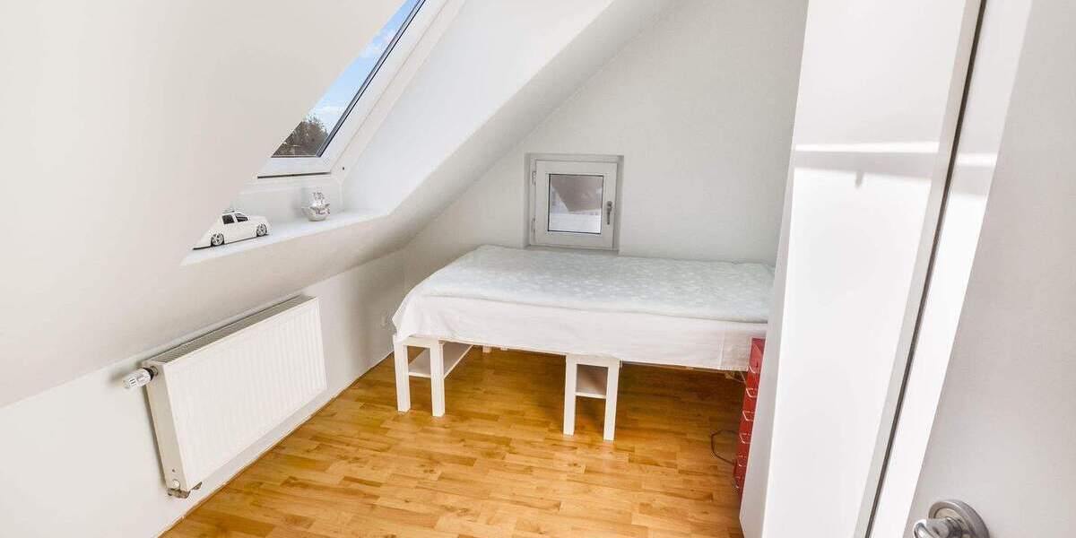 Stilvolle Dachgeschosswohnung über den Dächern von Brackwede! 3 zimmer