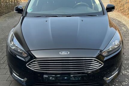 Ford Focus 124.500 km 9.750 &euro; Kirchlengern 32278